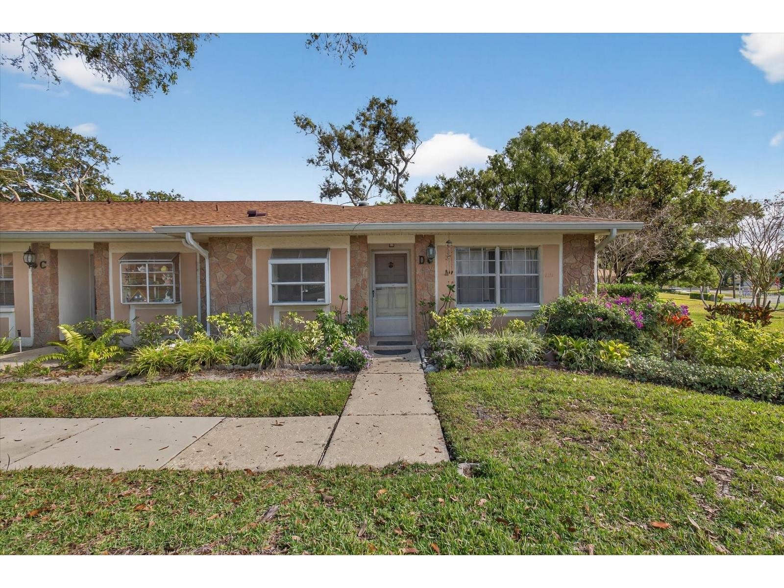 2211 Lark Circle W #D Palm Harbor FL 34684 - LAKE TARPON TB8456530 image4