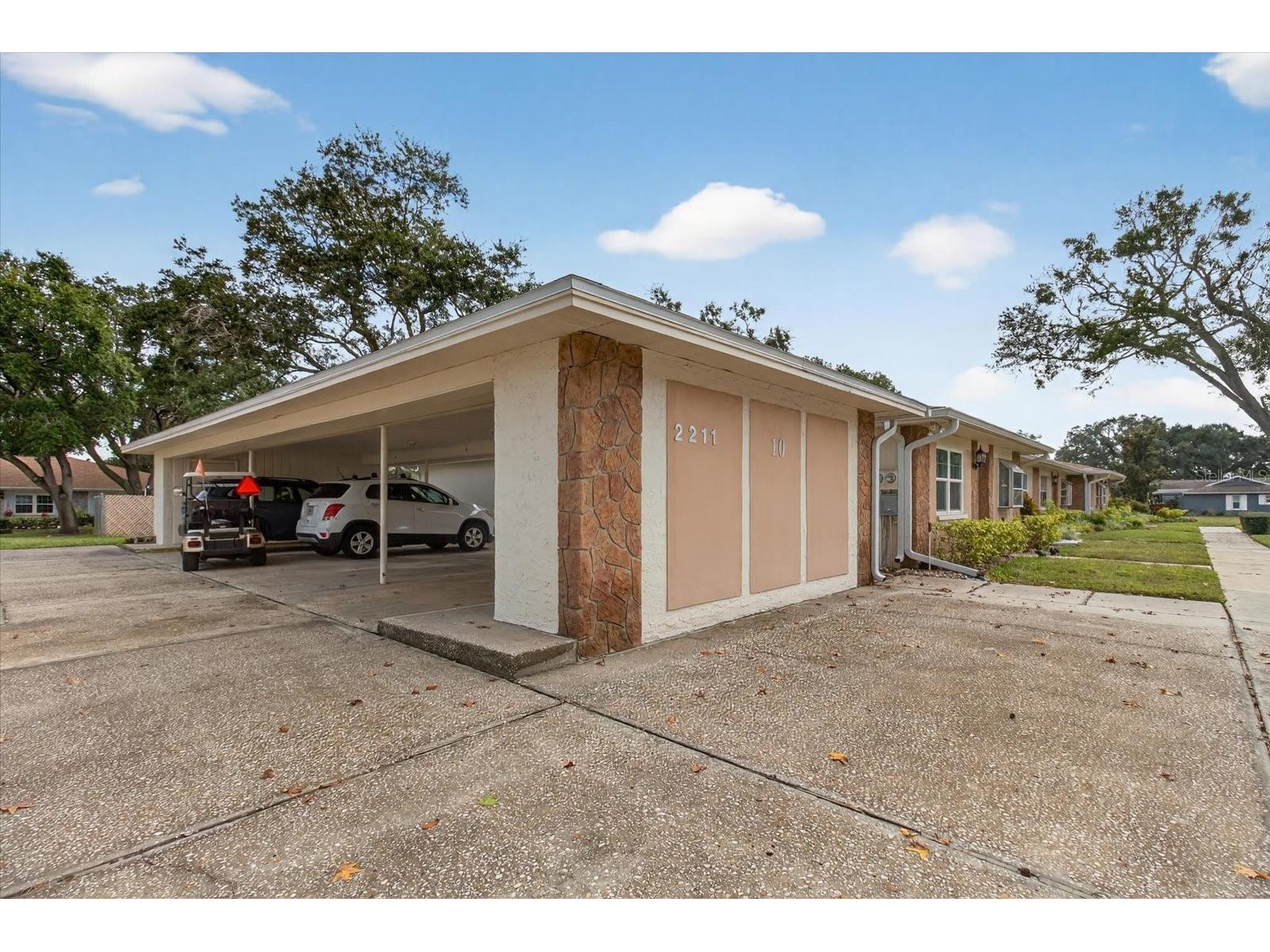 2211 Lark Circle W #D Palm Harbor FL 34684 - LAKE TARPON TB8456530 image47