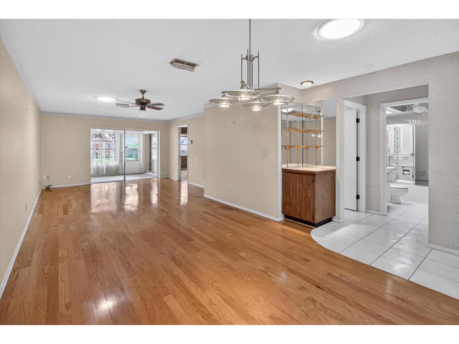 2211 Lark Circle W #D Palm Harbor FL 34684 - LAKE TARPON TB8456530 image9