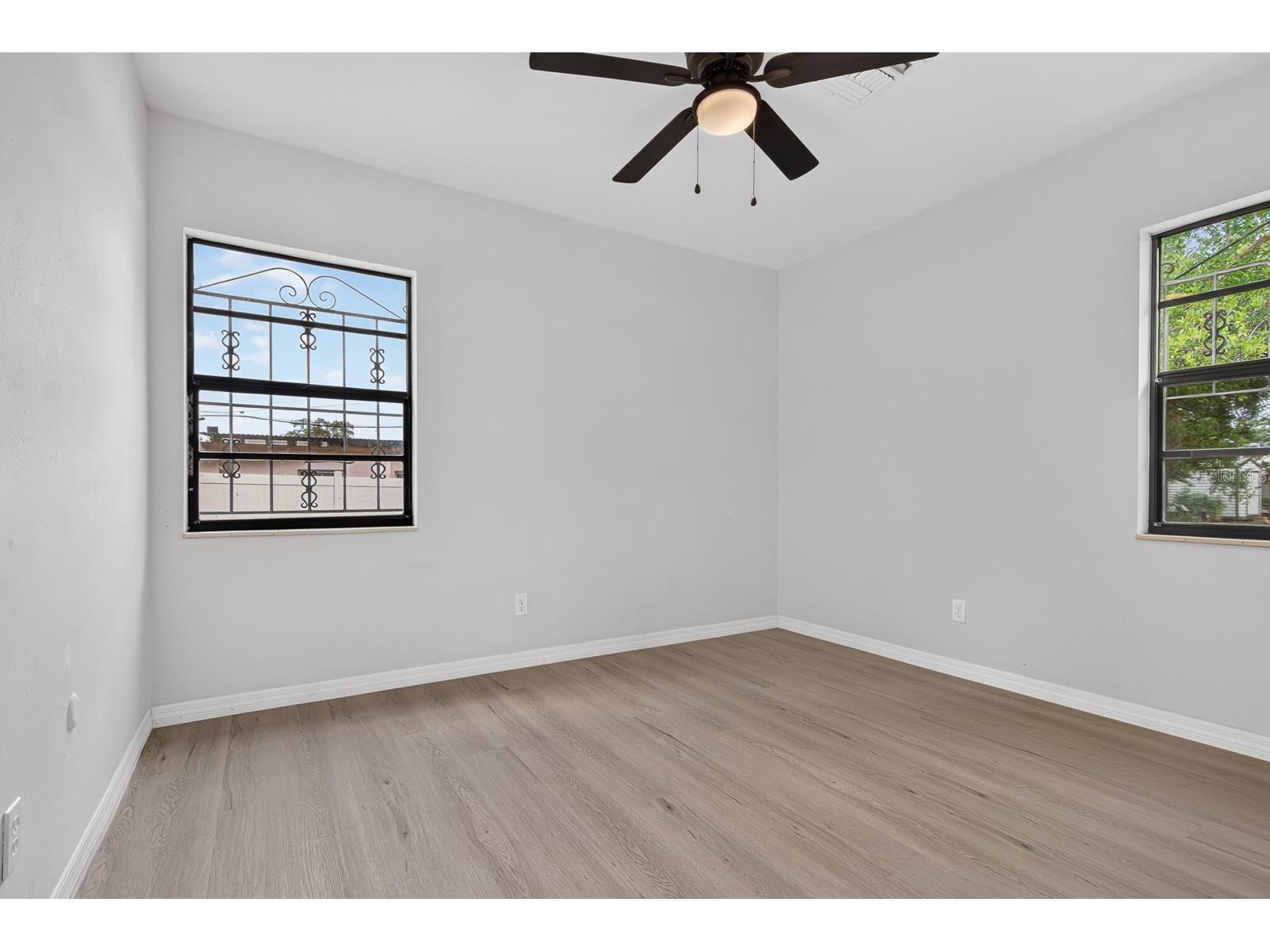 2211 Mallory Avenue Tampa FL 33605 TB8526455 image21