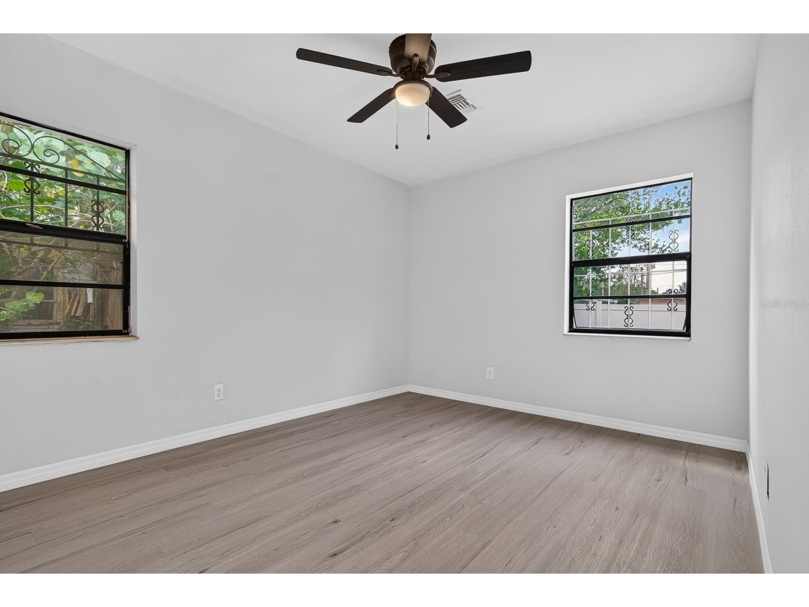 2211 Mallory Avenue Tampa FL 33605 TB8526455 image26
