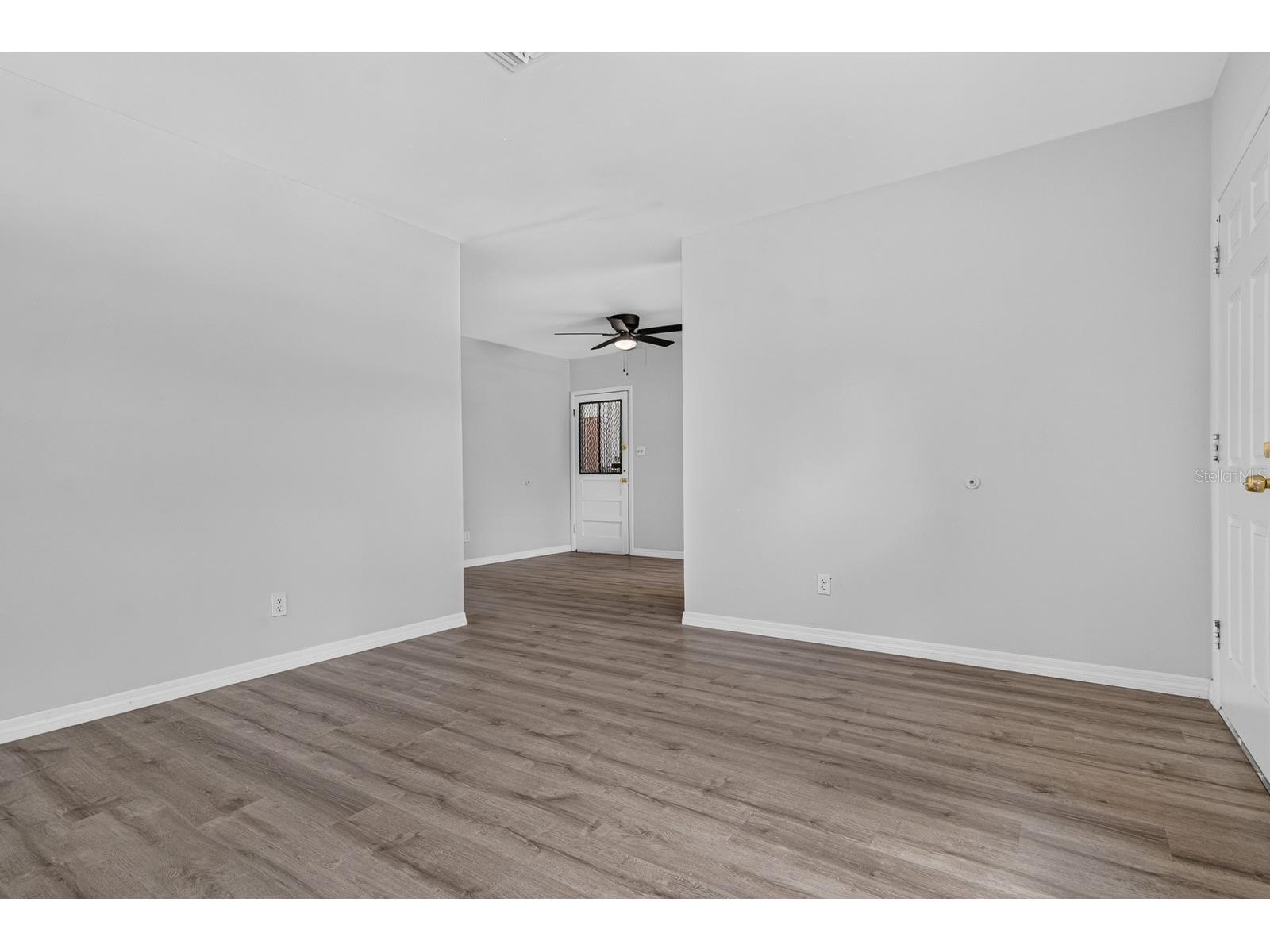 2211 Mallory Avenue Tampa FL 33605 TB8526455 image6