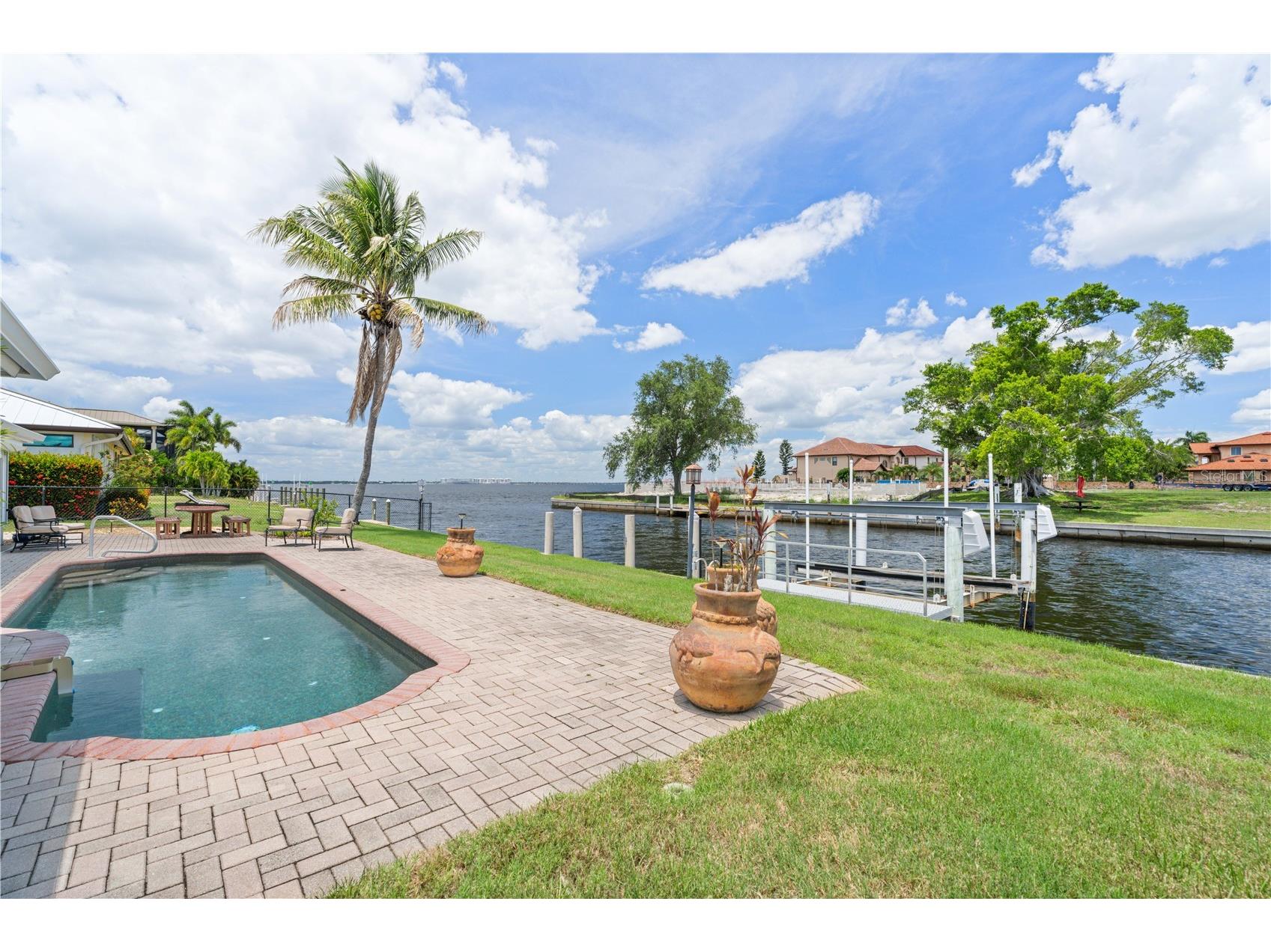 2211 Palm Tree Drive Punta Gorda FL 33950 - POMPANO INLET CANAL C7527082 image4