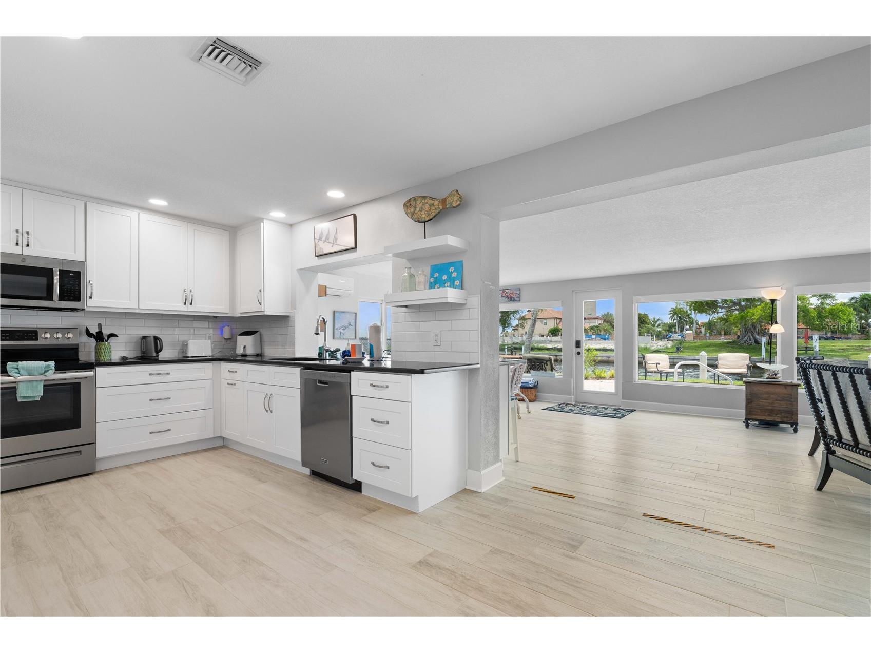 2211 Palm Tree Drive Punta Gorda FL 33950 - POMPANO INLET CANAL C7527082 image7