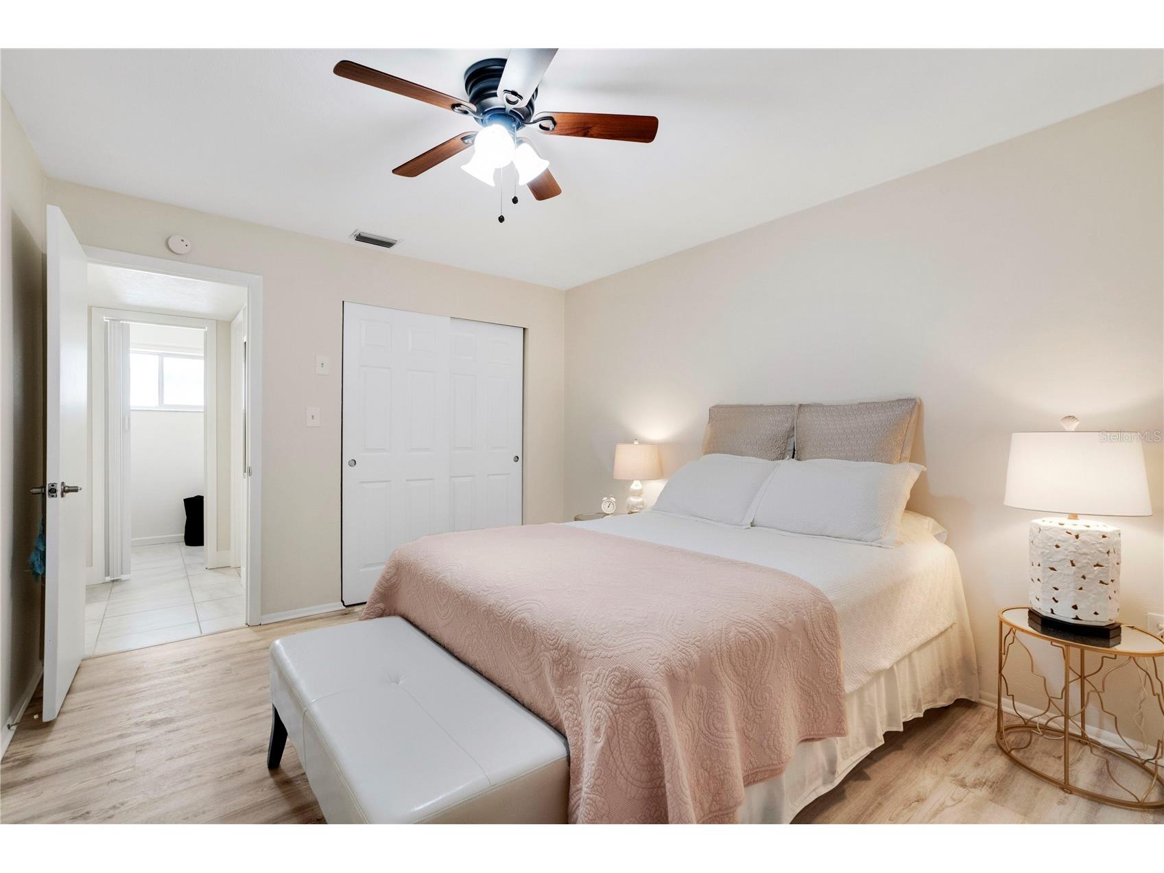 2211 Sunset Drive #E3 Bradenton FL 34207 A4679691 image6
