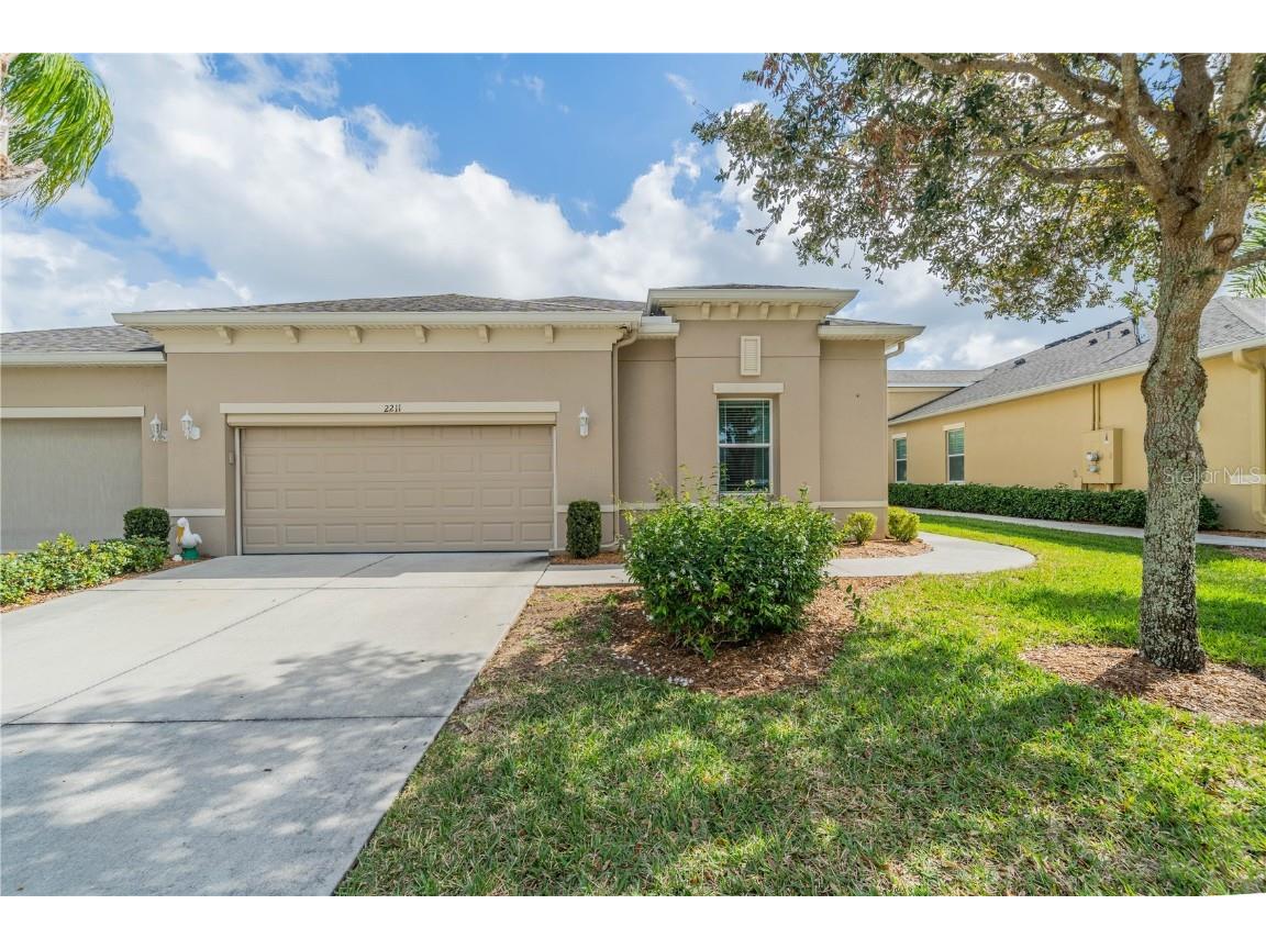 2211 Vista Greens Drive Sun City Center FL 33573 T3427986 image1