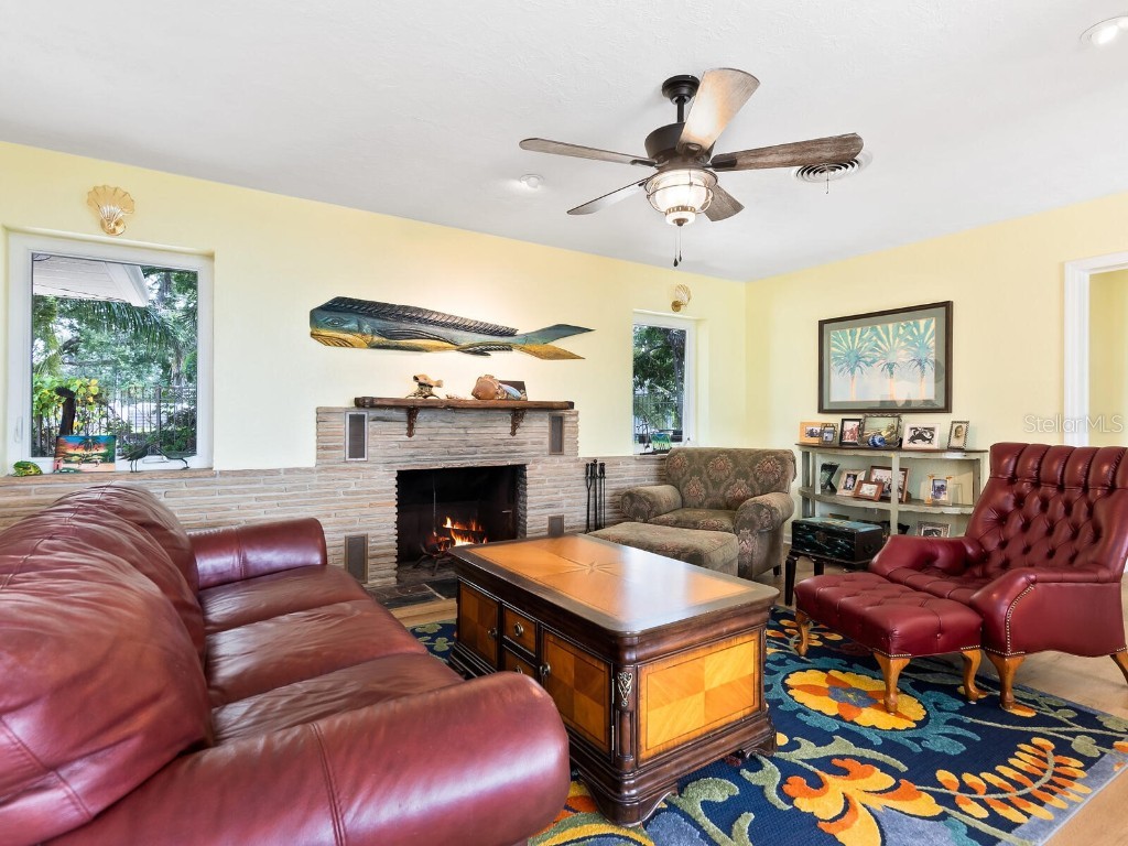 2212 6th Street W Palmetto FL 34221 - MANATEE RIVER A4642402 image11