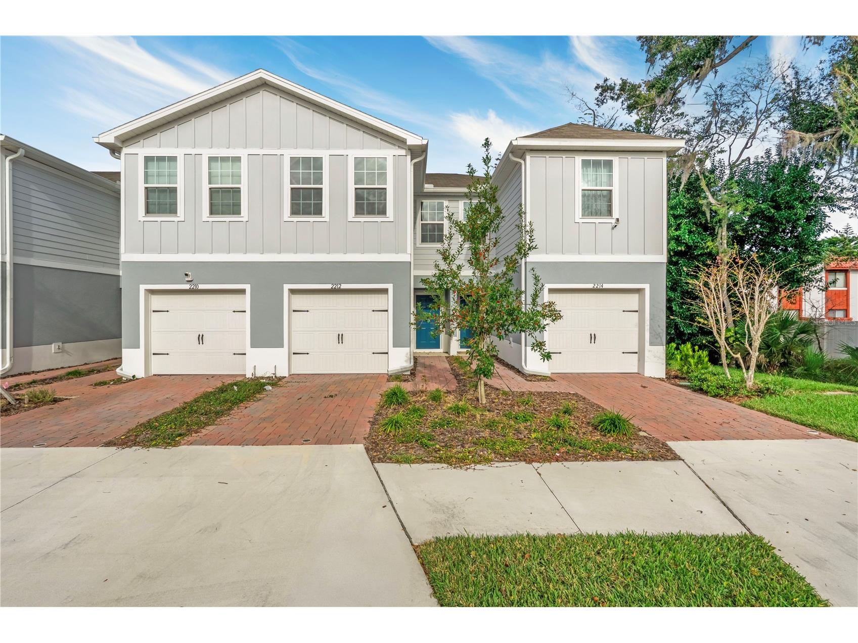 2212 Fluorescent Way South Daytona FL 32119 V4946328 image1