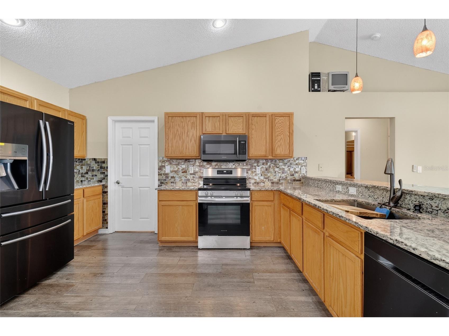 2212 Lake Pointe Circle Leesburg FL 34748 O6383971 image22