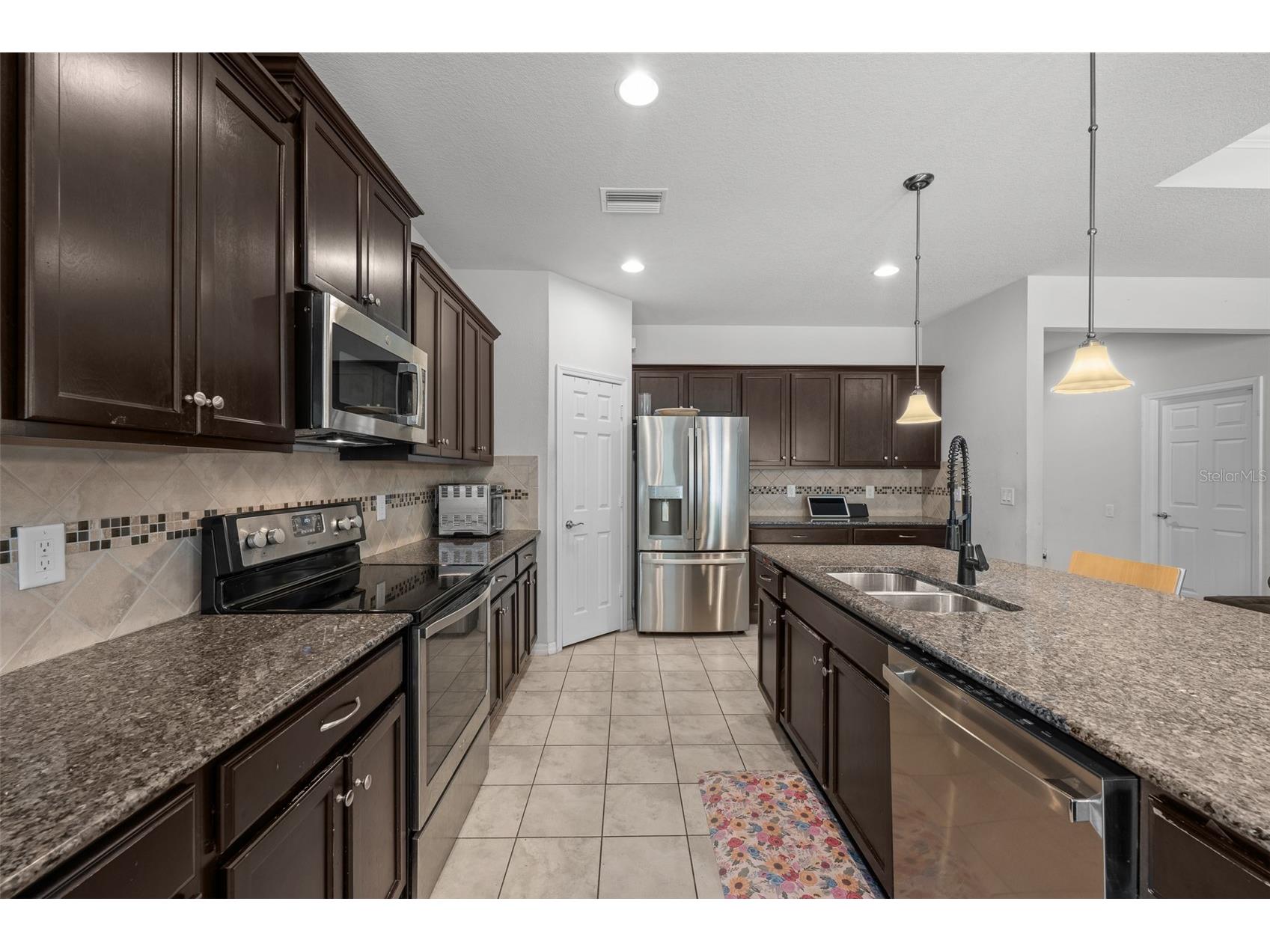 2212 Landside Drive Valrico FL 33594 TB8519820 image13