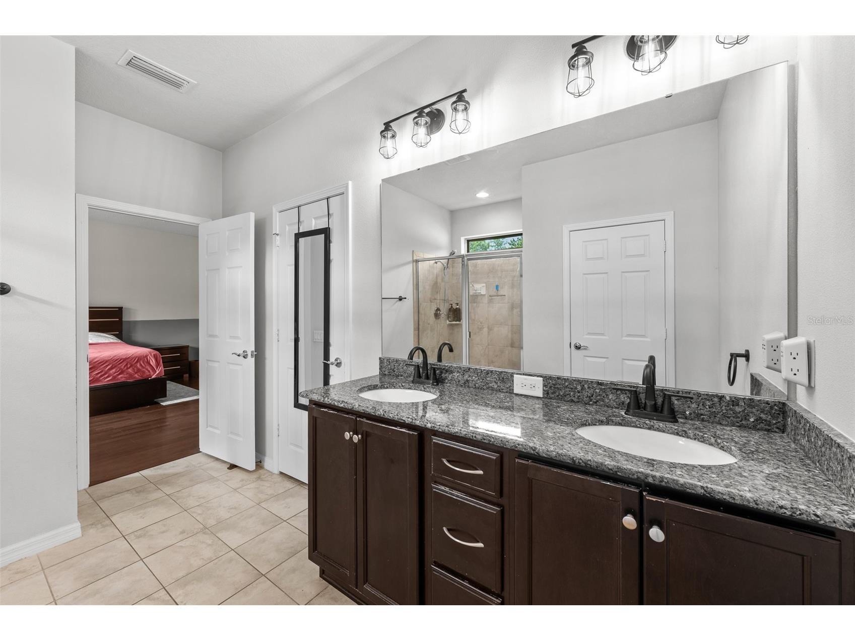 2212 Landside Drive Valrico FL 33594 TB8519820 image18