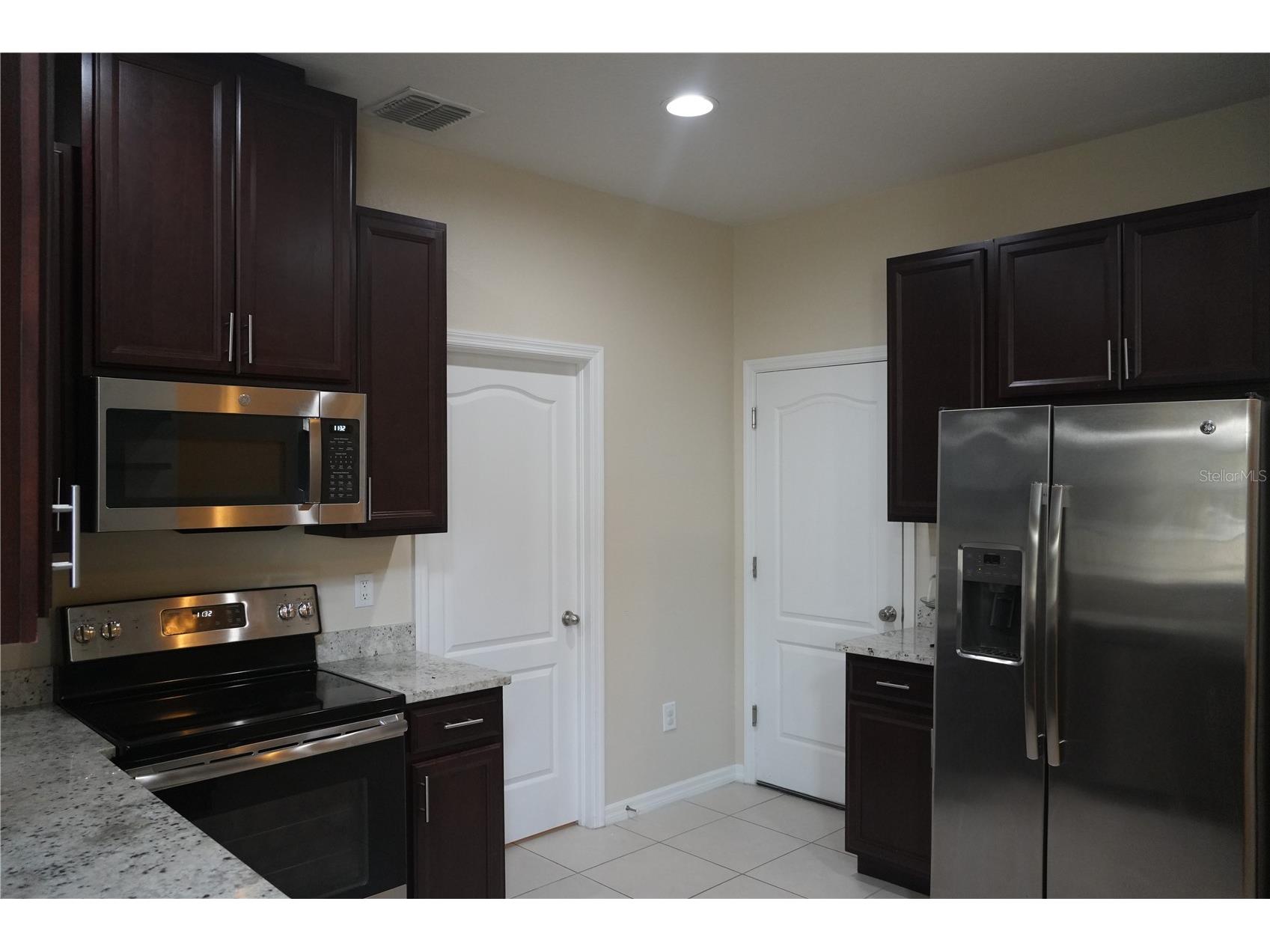 2212 Lennox Dale Lane Brandon FL 33510 TB8527360 image2