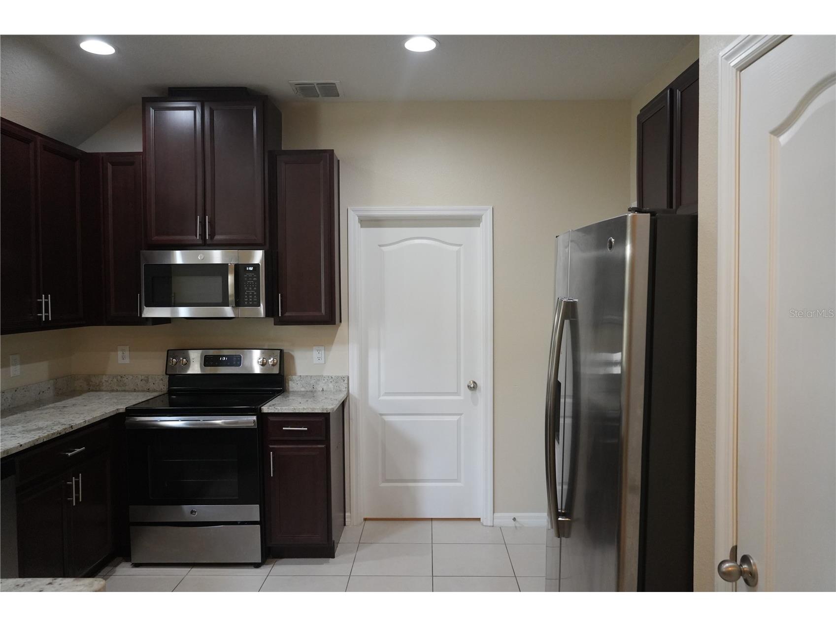 2212 Lennox Dale Lane Brandon FL 33510 TB8527360 image3