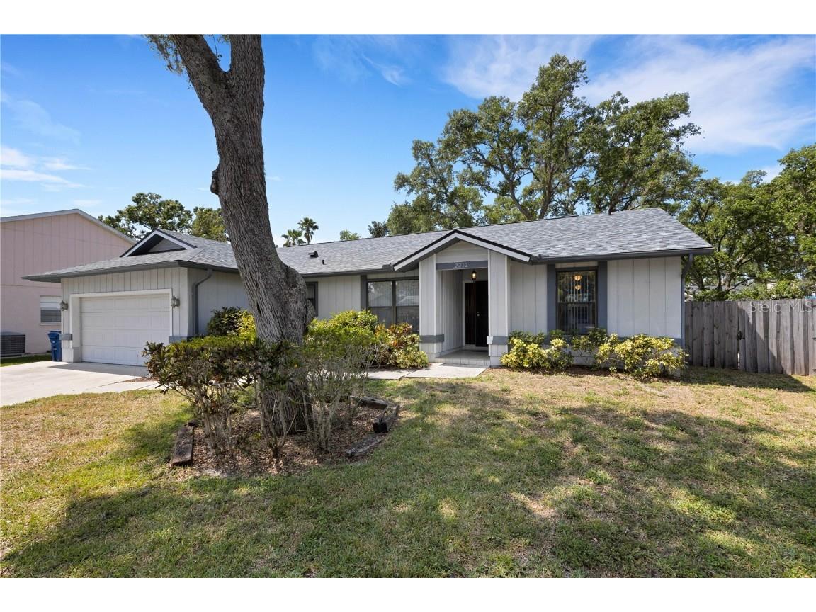 2212 Lime Oak Court Sarasota FL 34232 A4560648 image1