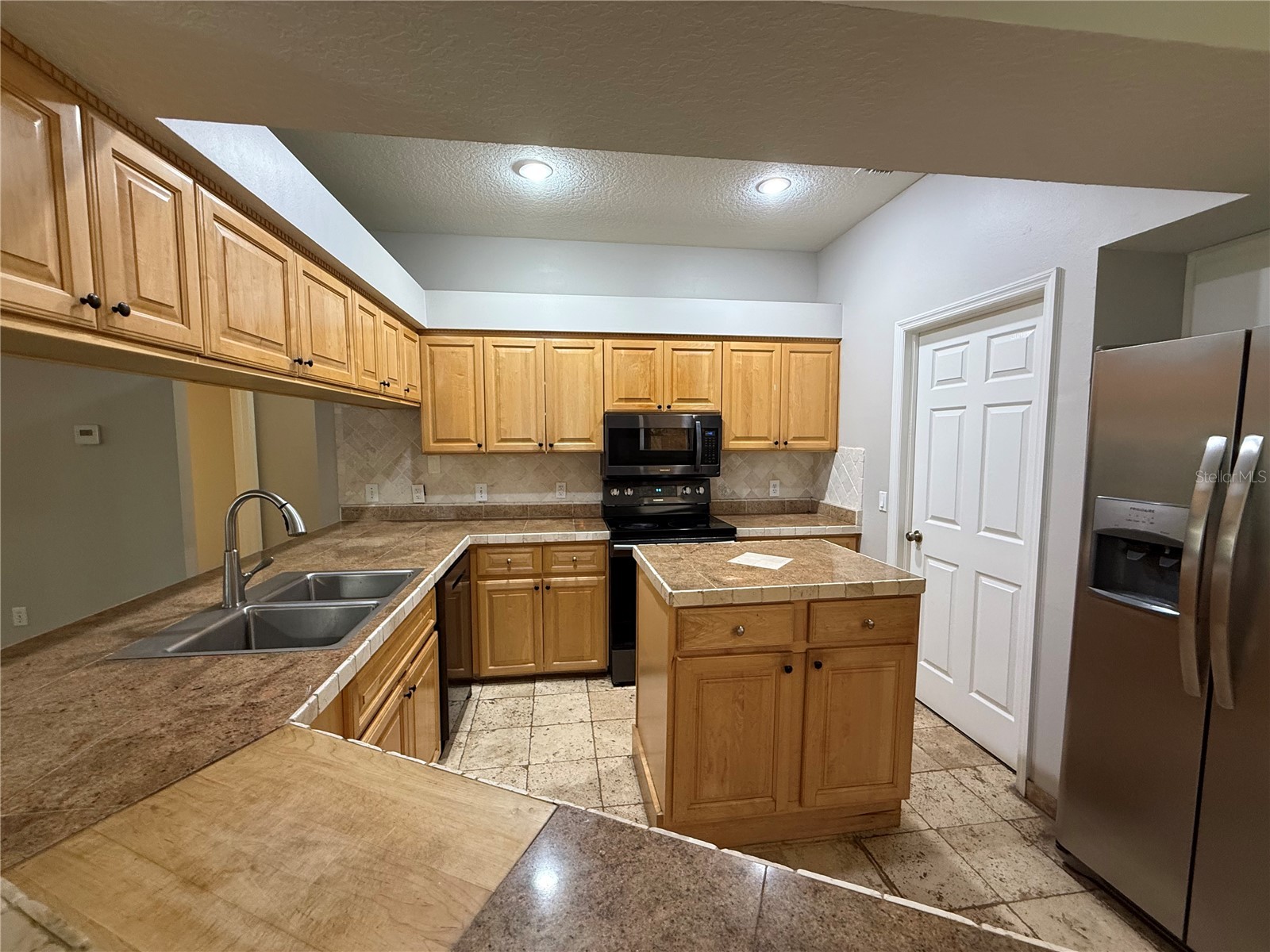 2212 Misty Ridge Lane Valrico FL 33594 TB8509136 image5