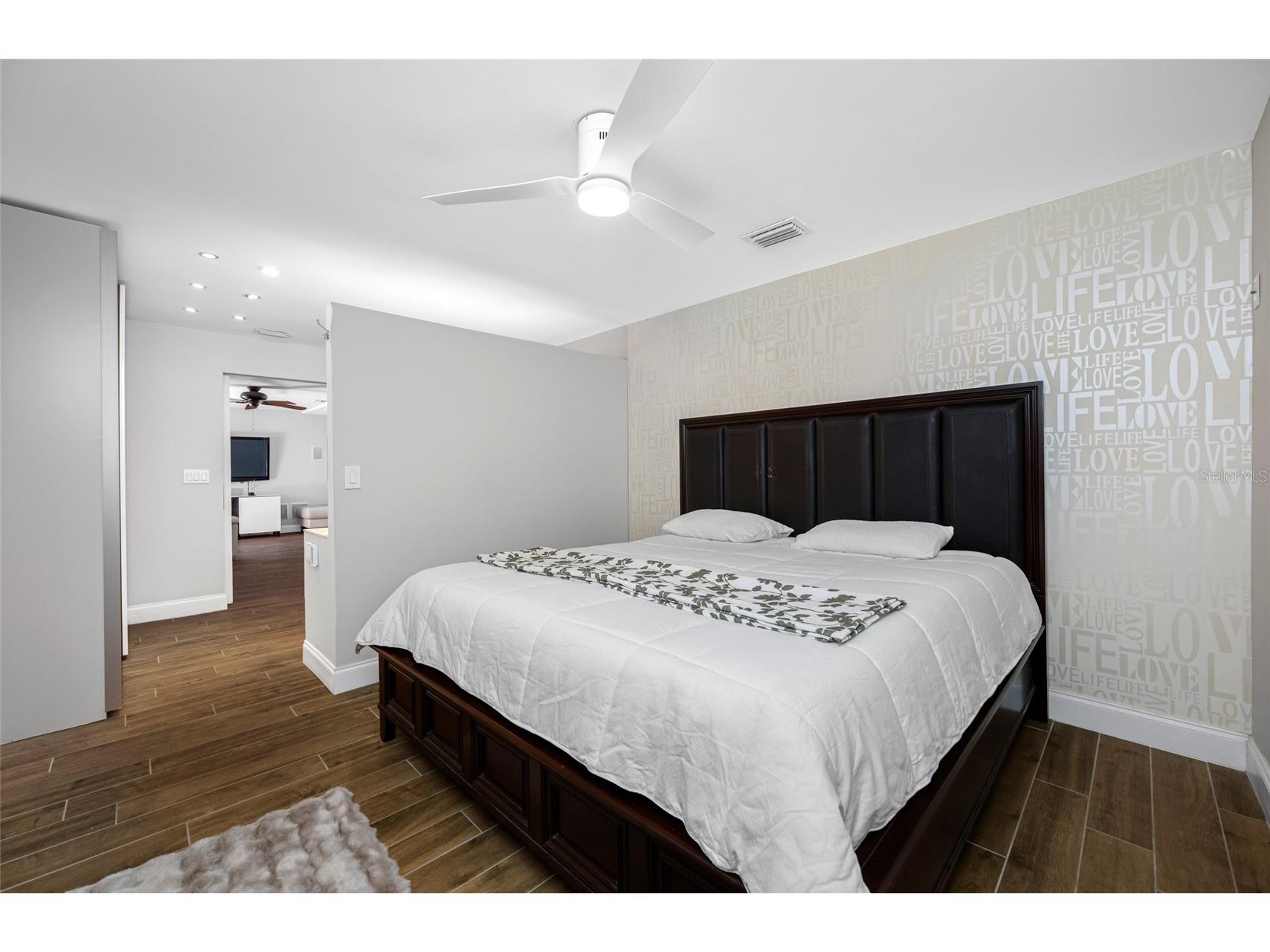 2212 NE Coachman Road Clearwater FL 33765 TB8491030 image35