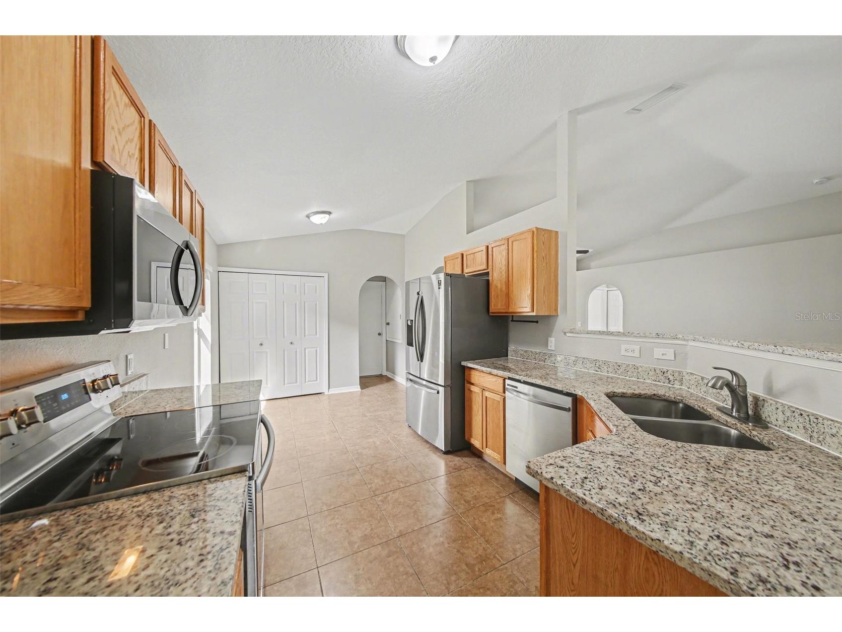 2212 Nicollett Way Leesburg FL 34748 O6393096 image12