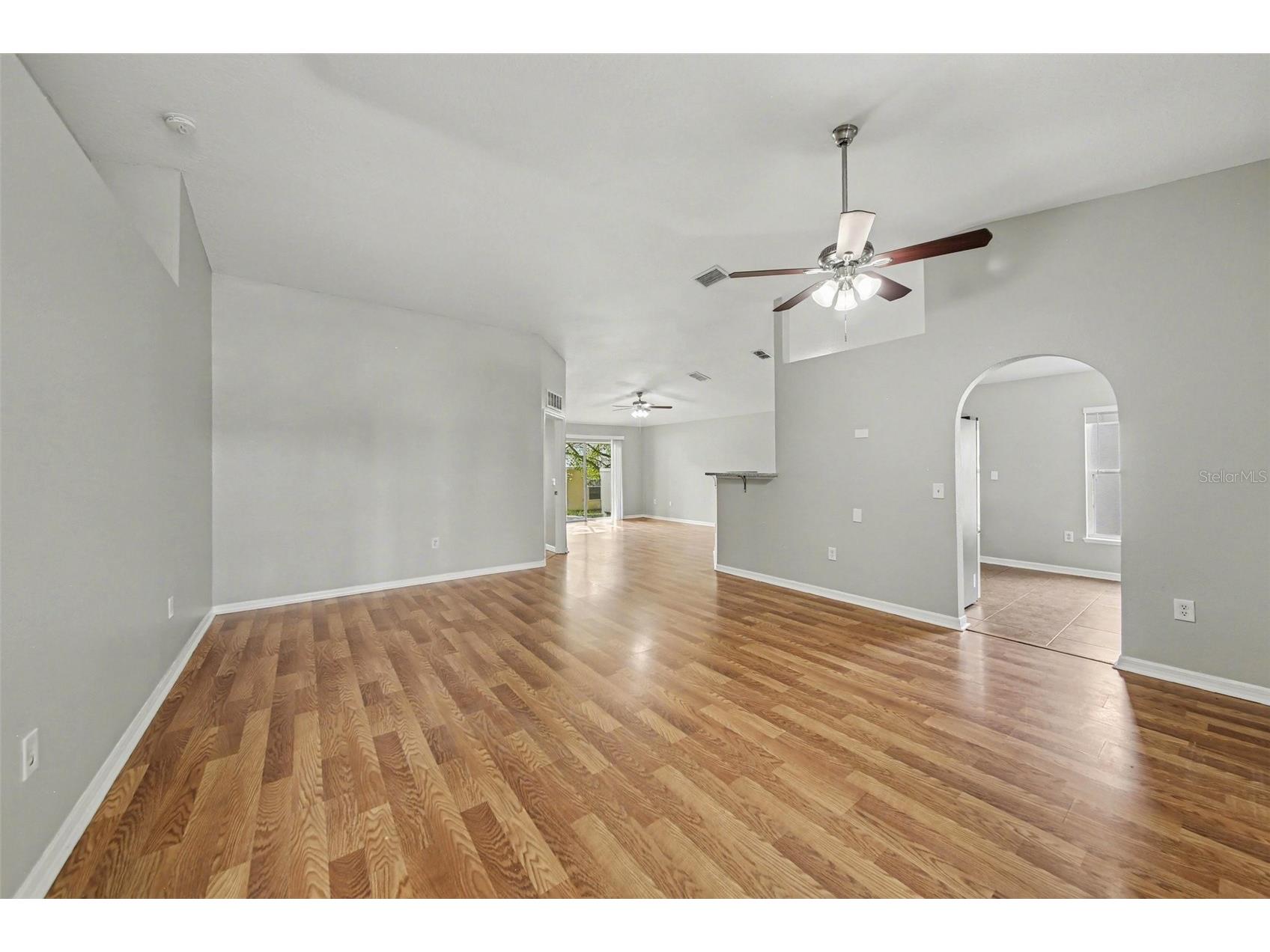 2212 Nicollett Way Leesburg FL 34748 O6393096 image5