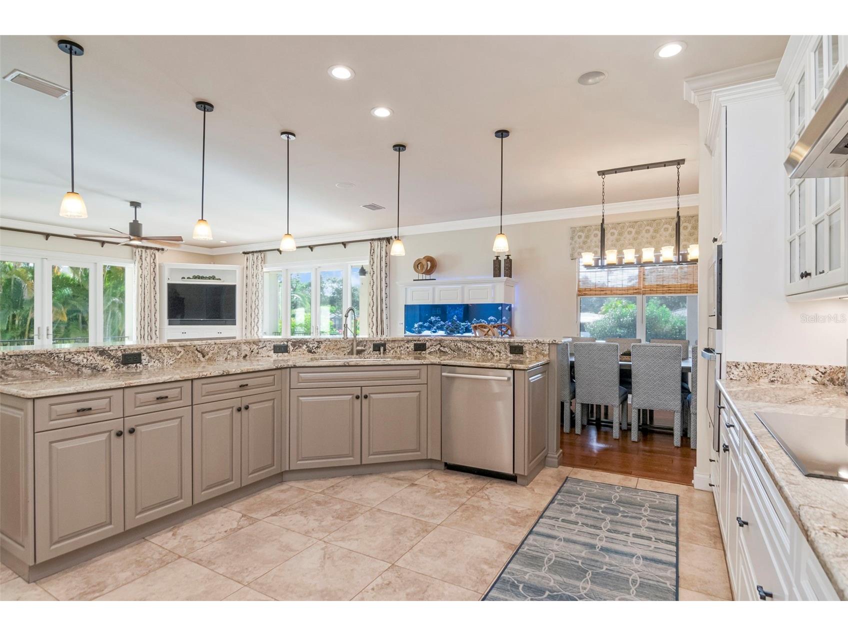 2212 S Occident Street Tampa FL 33629 TB8497618 image16