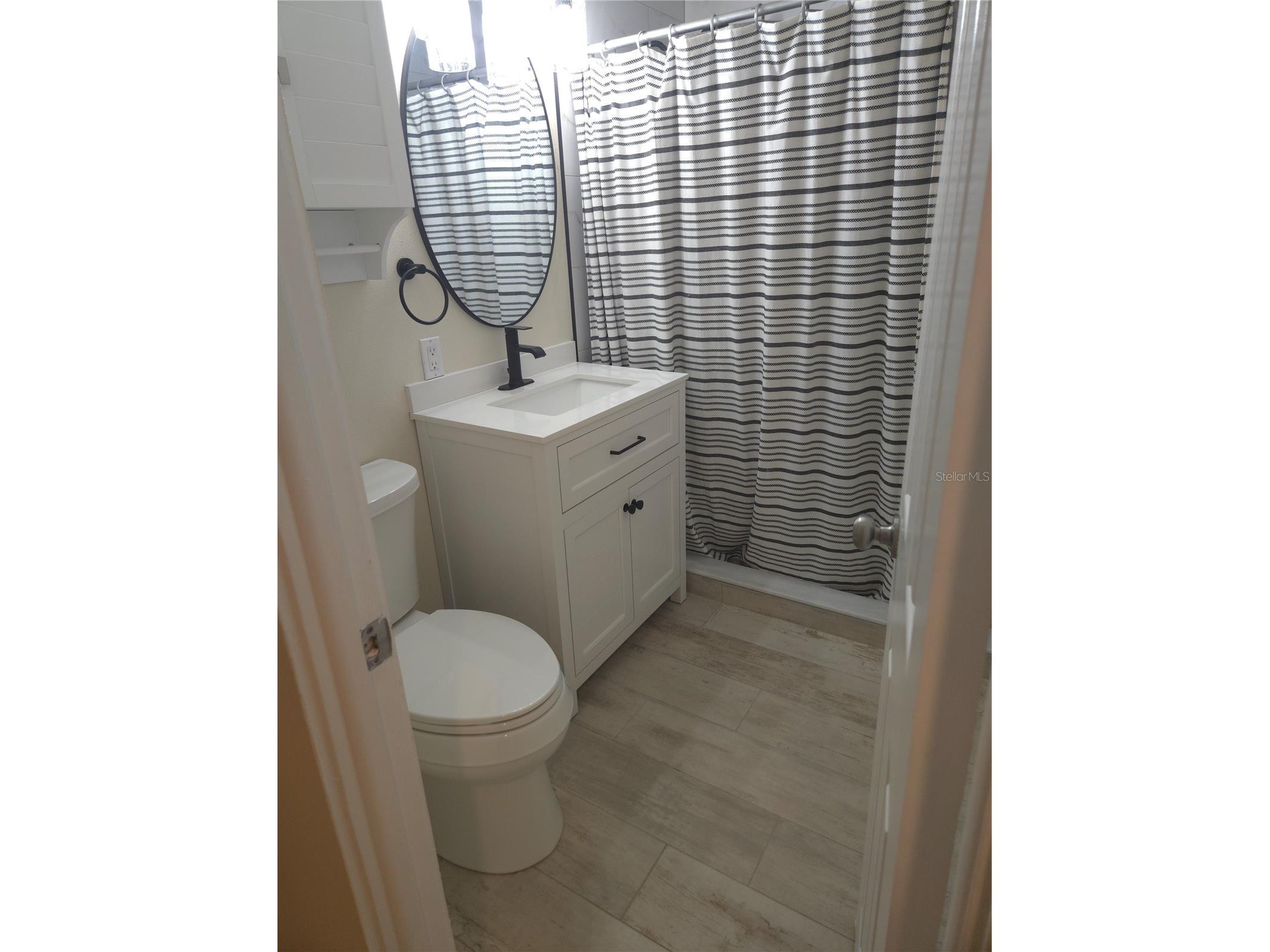 2212 Vinson Avenue Sarasota FL 34232 A4689727 image15