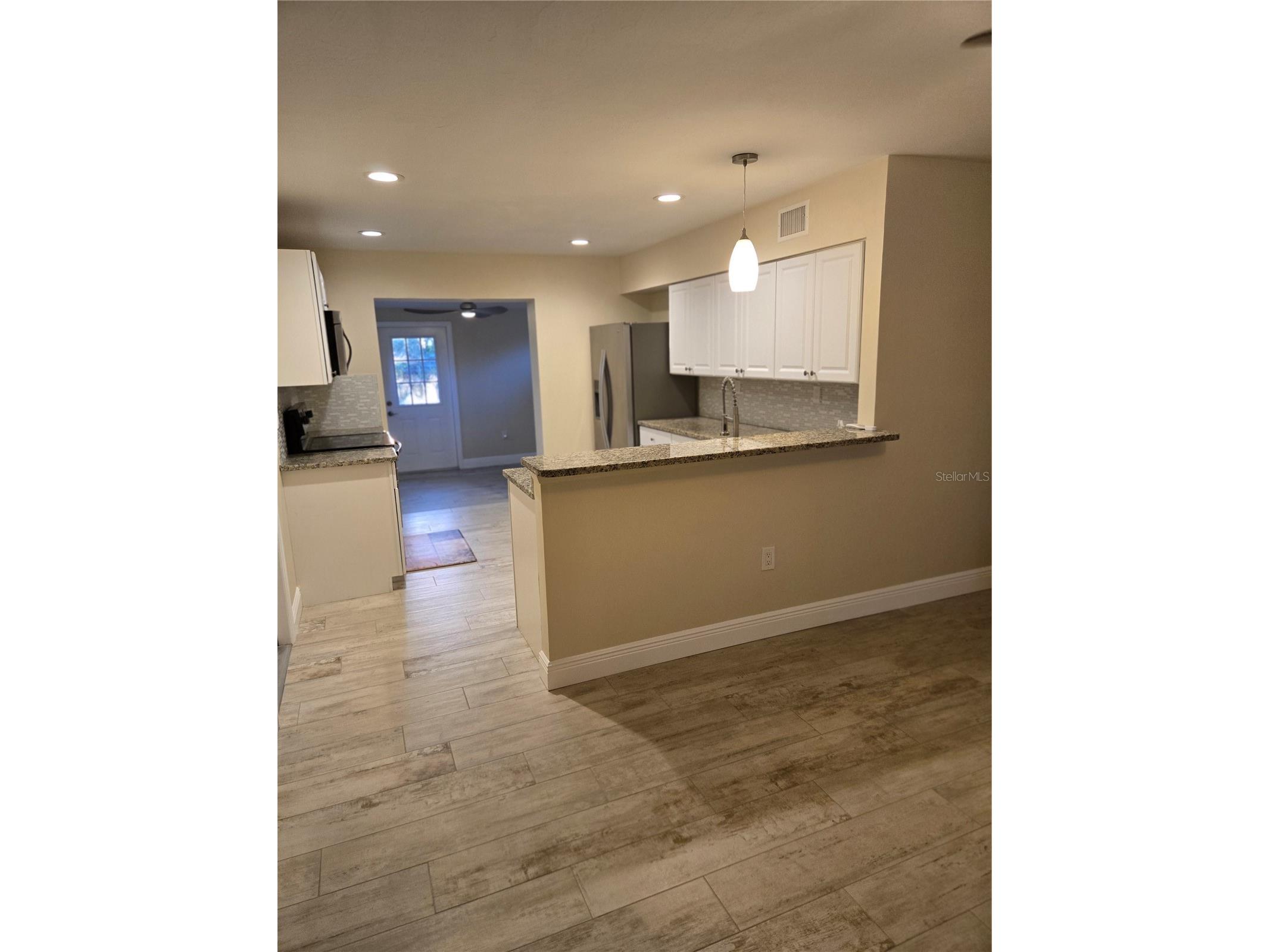 2212 Vinson Avenue Sarasota FL 34232 A4689727 image3