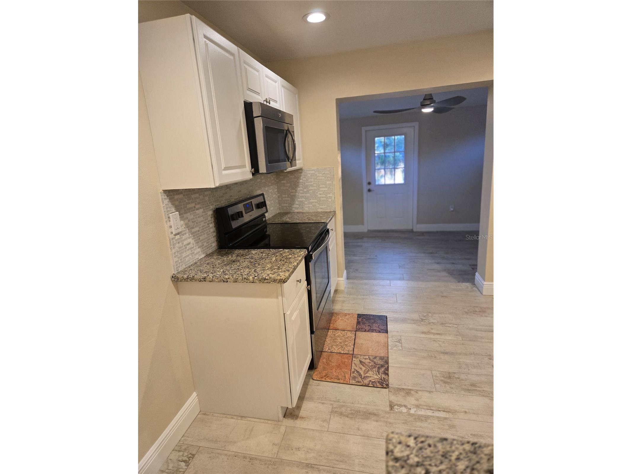 2212 Vinson Avenue Sarasota FL 34232 A4689727 image4