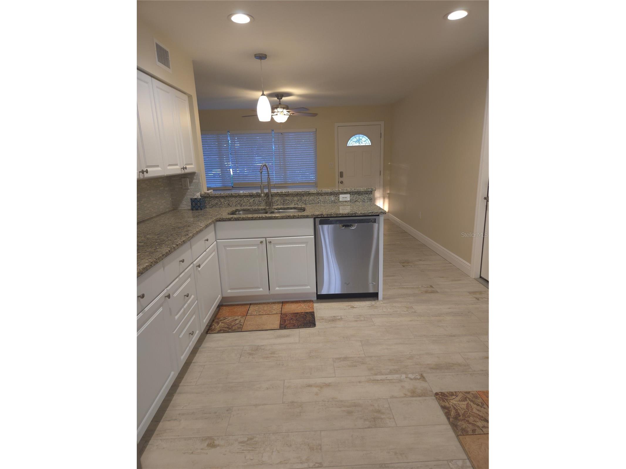 2212 Vinson Avenue Sarasota FL 34232 A4689727 image6