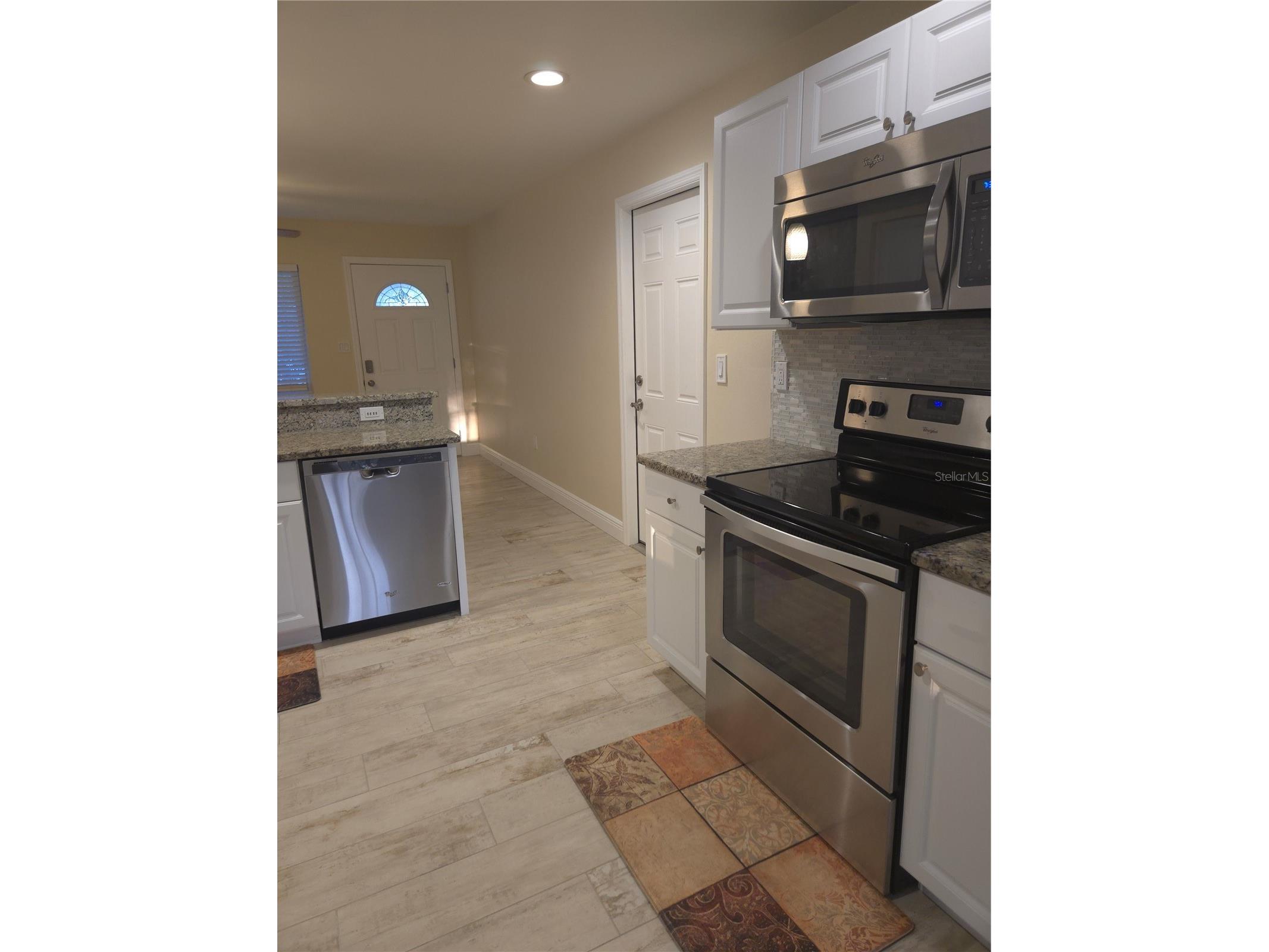 2212 Vinson Avenue Sarasota FL 34232 A4689727 image7