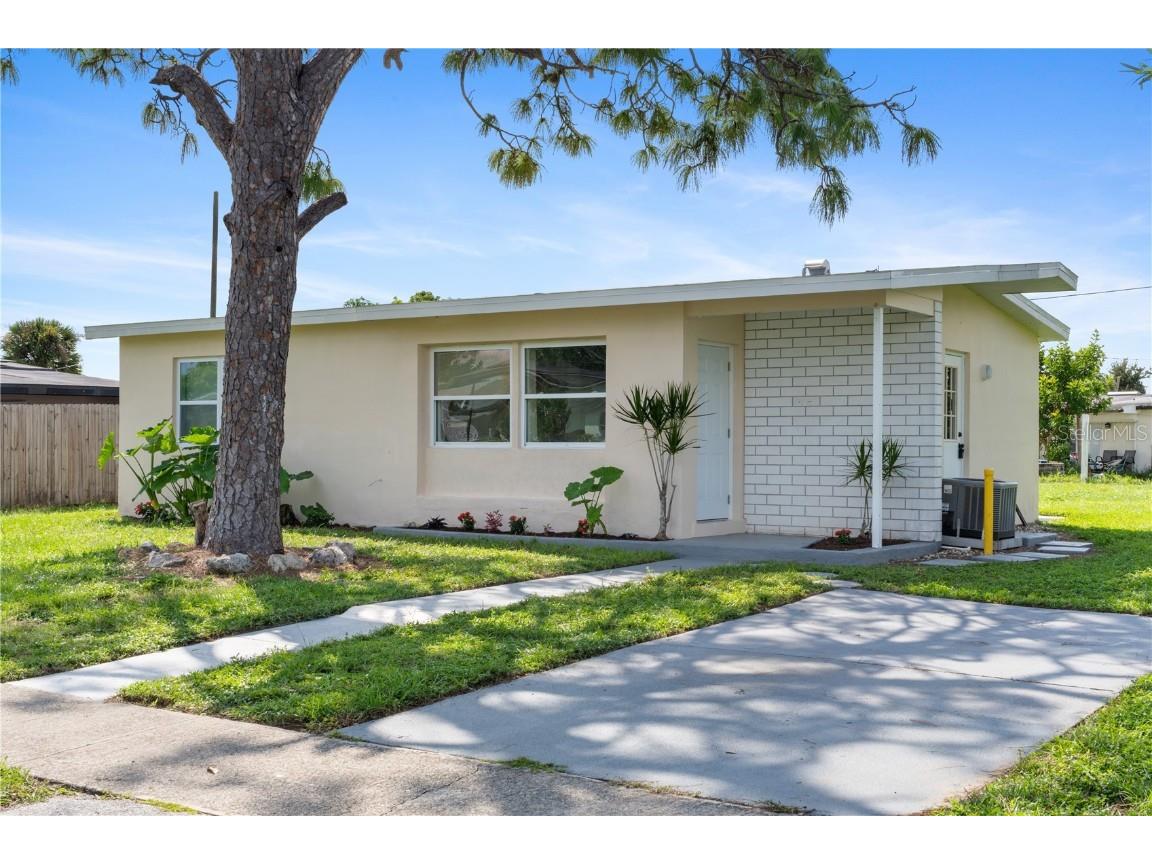 22127 Gatewood Avenue Port Charlotte FL 33952 C7498324 image1