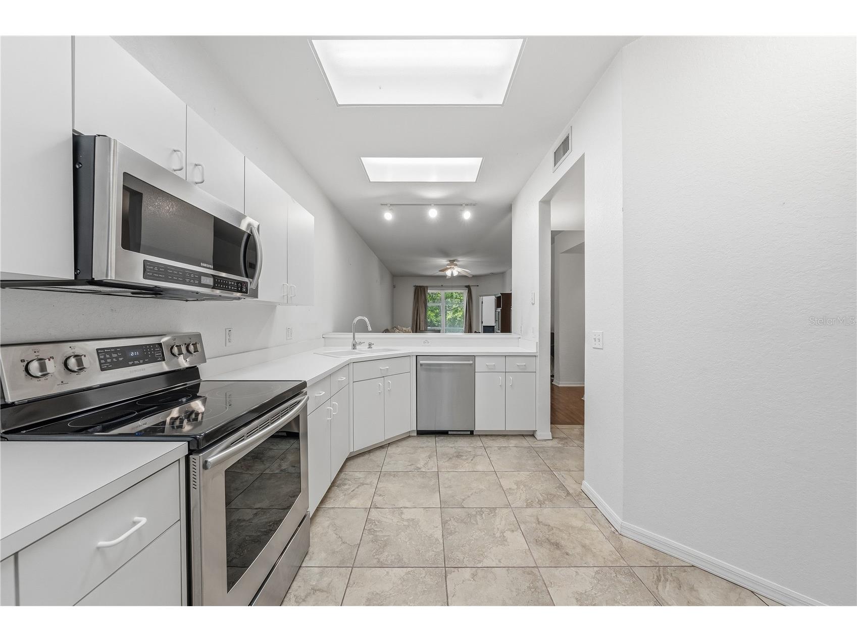 22128 Little Lagoon Court Lutz FL 33549 TB8505944 image12