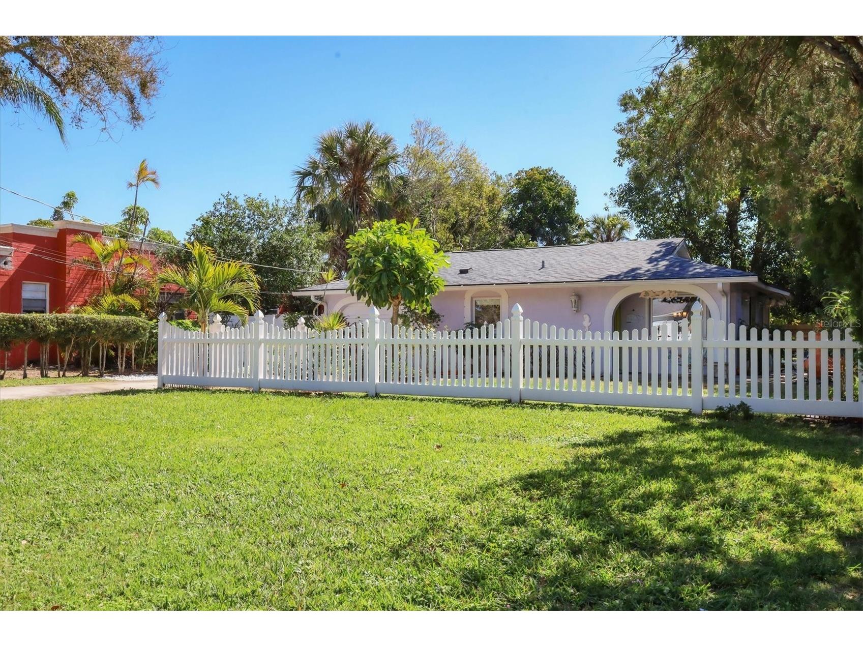 2213 19th Avenue W Bradenton FL 34205 A4682067 image1