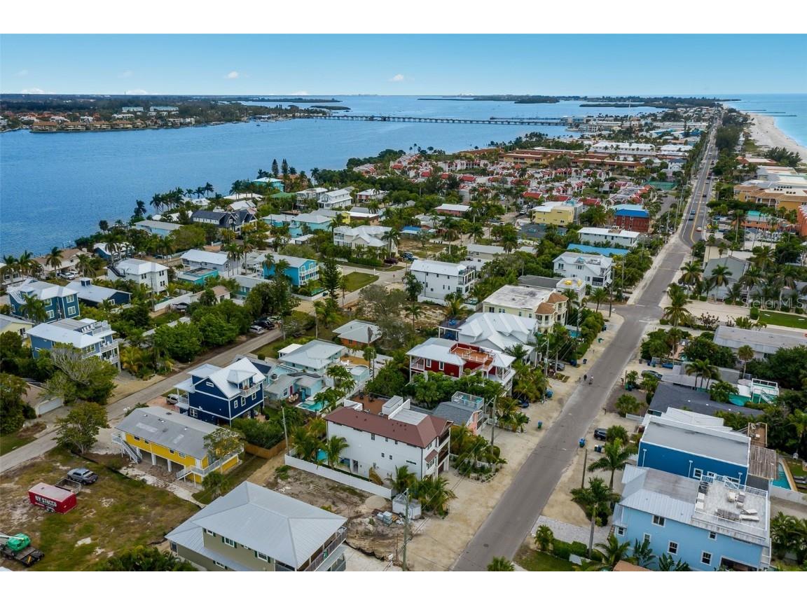 2213 Avenue C Bradenton Beach FL 34217 A4670988 image13