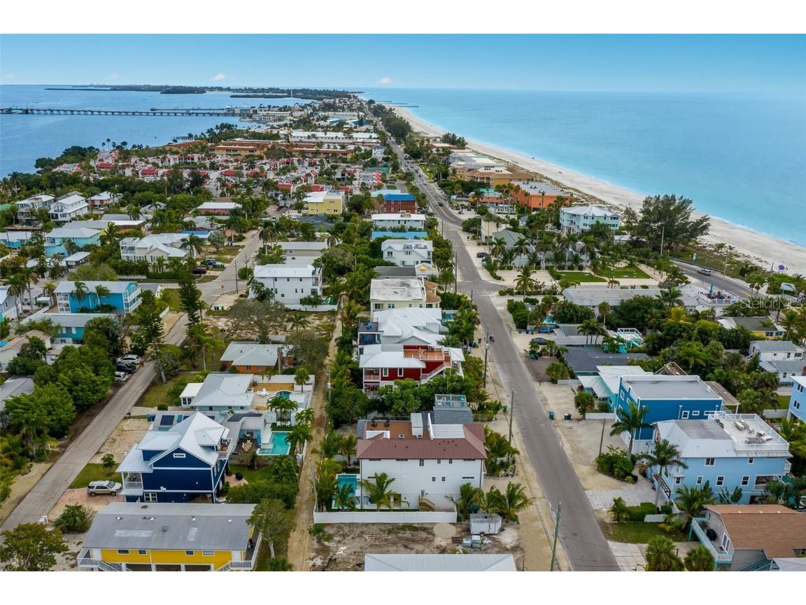 2213 Avenue C Bradenton Beach FL 34217 A4670988 image16