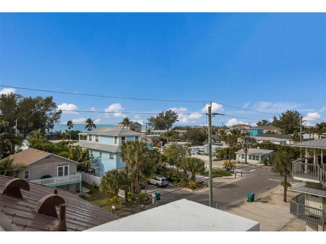 2213 Avenue C Bradenton Beach FL 34217 A4670988 image22