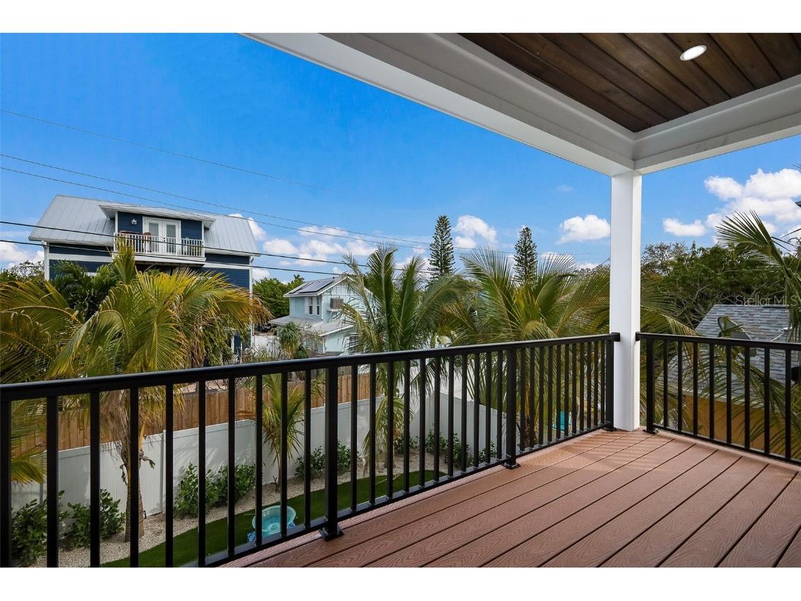 2213 Avenue C Bradenton Beach FL 34217 A4670988 image3