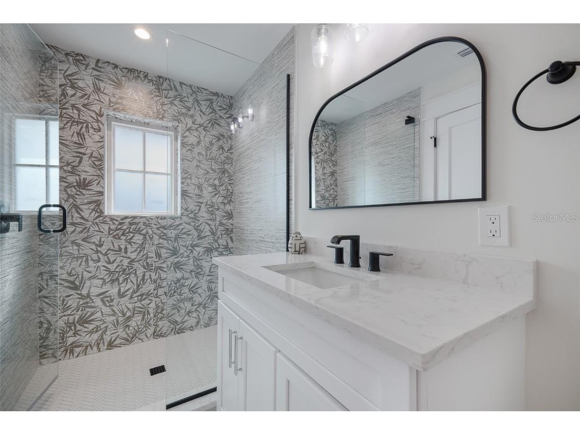 2213 Avenue C Bradenton Beach FL 34217 A4670988 image37