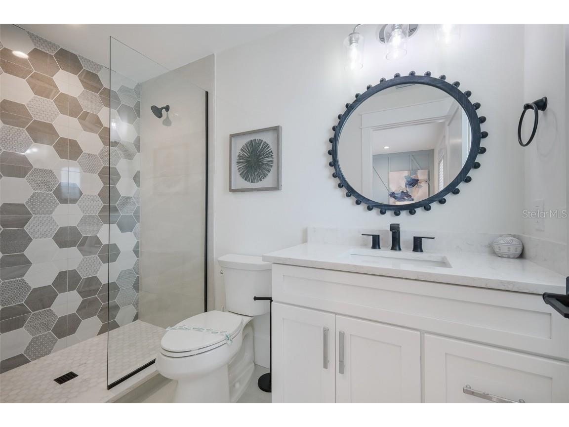 2213 Avenue C Bradenton Beach FL 34217 A4670988 image45