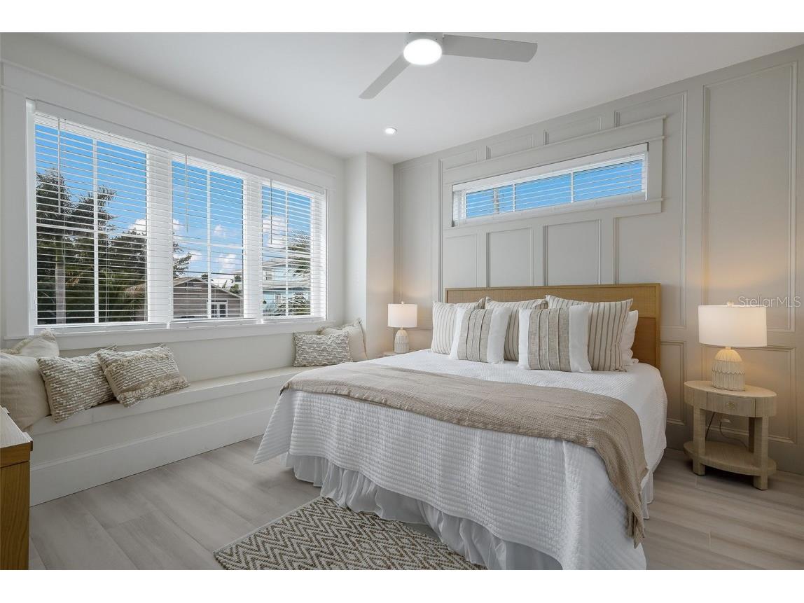 2213 Avenue C Bradenton Beach FL 34217 A4670988 image48