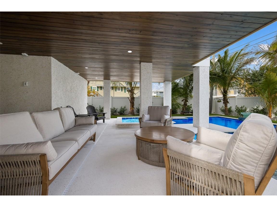 2213 Avenue C Bradenton Beach FL 34217 A4670988 image5