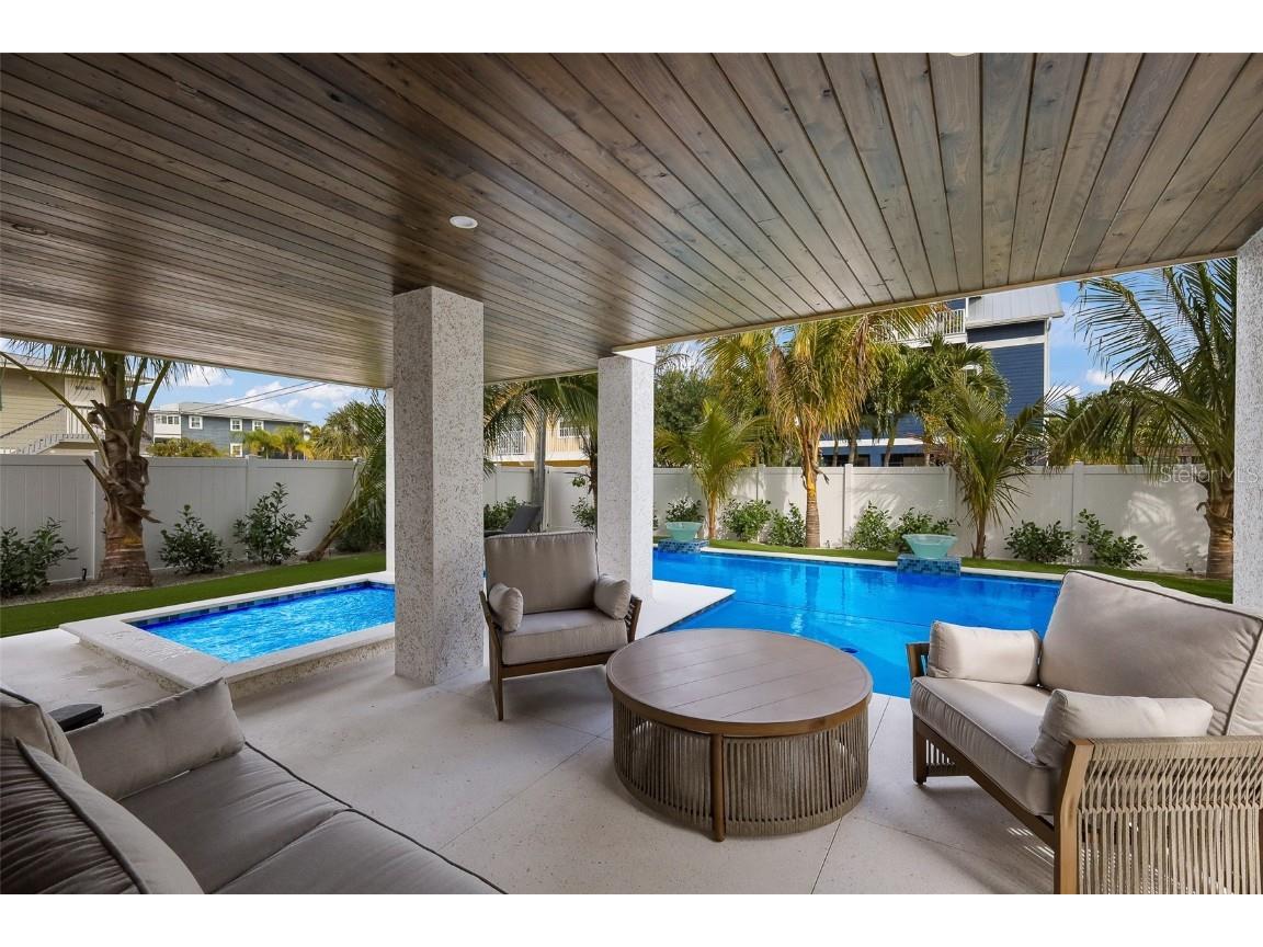 2213 Avenue C Bradenton Beach FL 34217 A4670988 image6