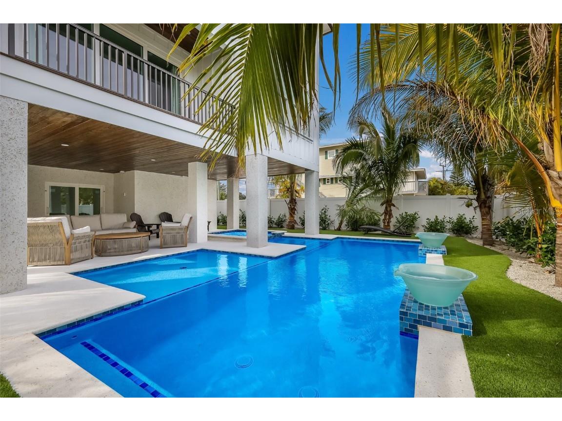 2213 Avenue C Bradenton Beach FL 34217 A4670988 image7