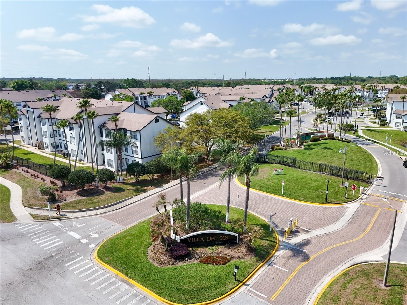 2213 Grand Cayman Court #1135 Kissimmee FL 34741 O6420613 image1