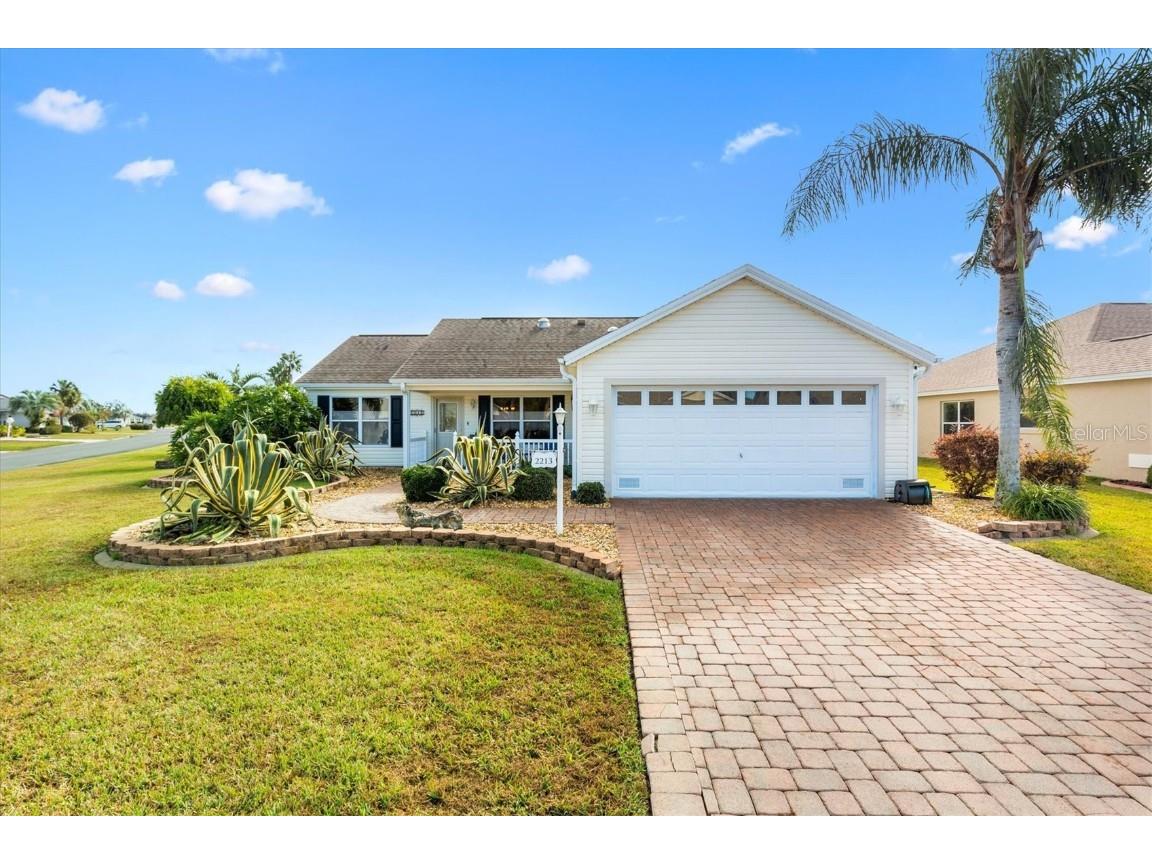 2213 Margarita Drive The Villages FL 32159 G5090453 image1