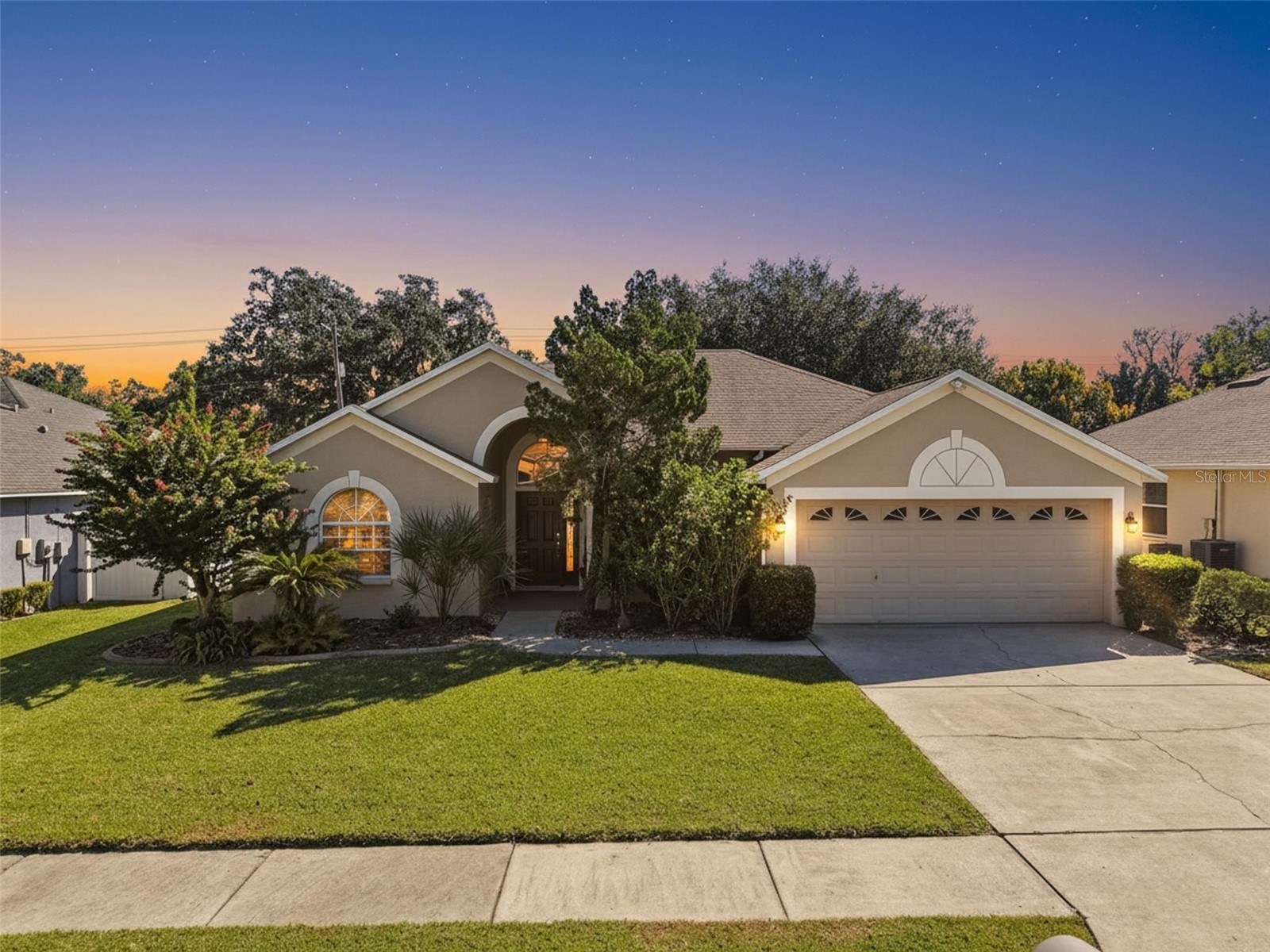 2213 Towering Oaks Circle Seffner FL 33584 TB8438045 image1