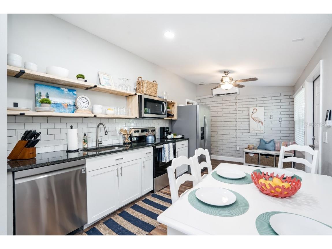 2213 Wason Road #1 Sarasota FL 34231 A4544175 image1