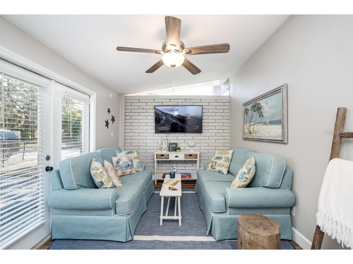 2213 Wason Road #1 Sarasota FL 34231 A4544175 image2