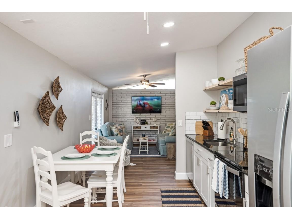 2213 Wason Road #1 Sarasota FL 34231 A4544175 image8