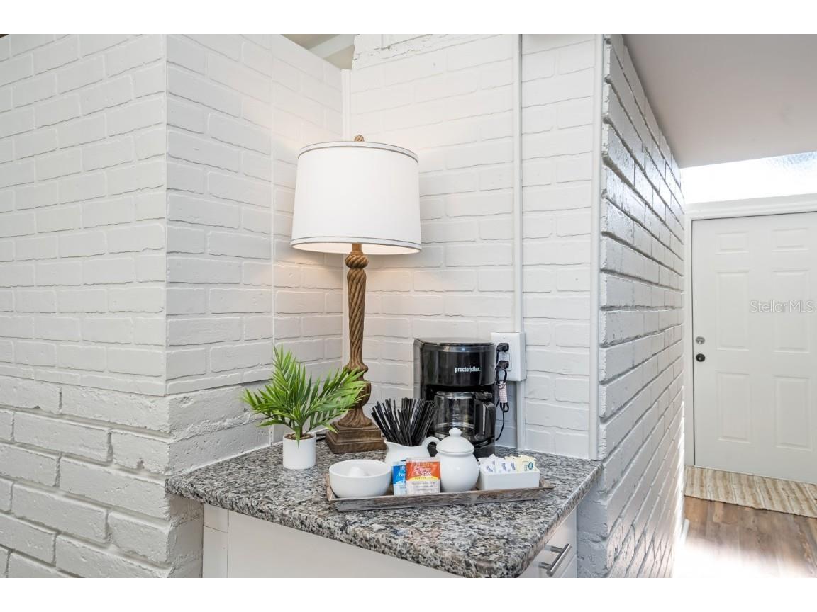 2213 Wason Road #2 Sarasota FL 34231 A4544176 image24