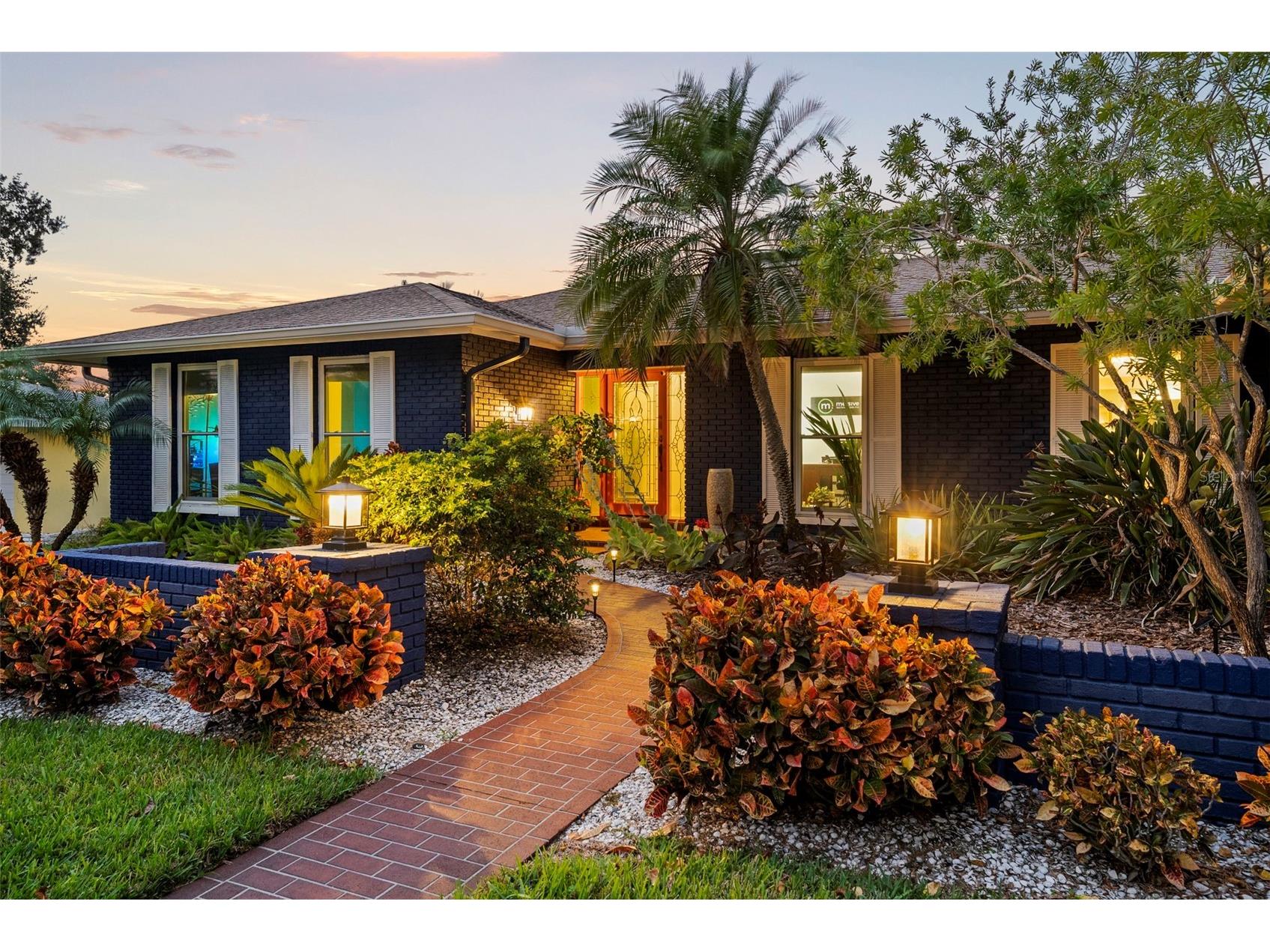 2214 Davies Avenue Dunedin FL 34698 TB8465357 image1