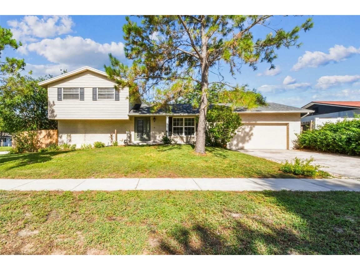 2214 Kingswood Lane Brandon FL 33511 P4935714 image1